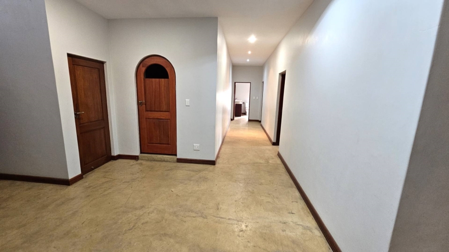 5 Bedroom Property for Sale in Estate D Afrique North West